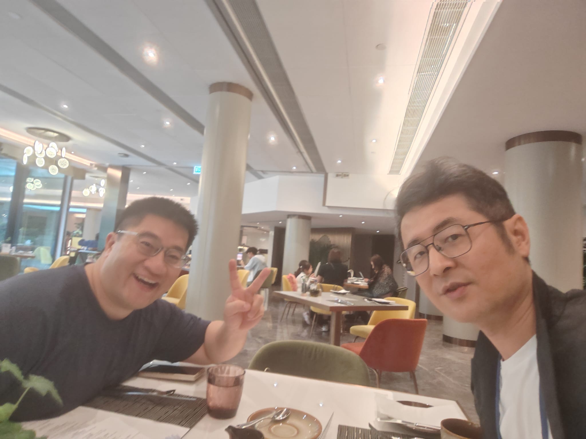 Lunch with Tony Tang in CityU's Bistro Lodge
